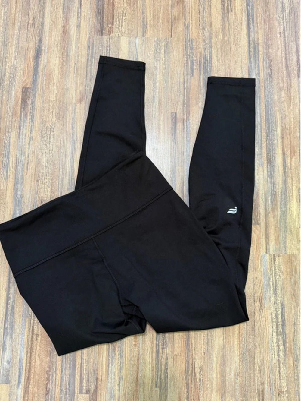 Fabletics powerhold Leggings size medium No tags like new condition
